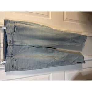 White House black market Cropped Jeans with Ankle Zipper Size 14 321